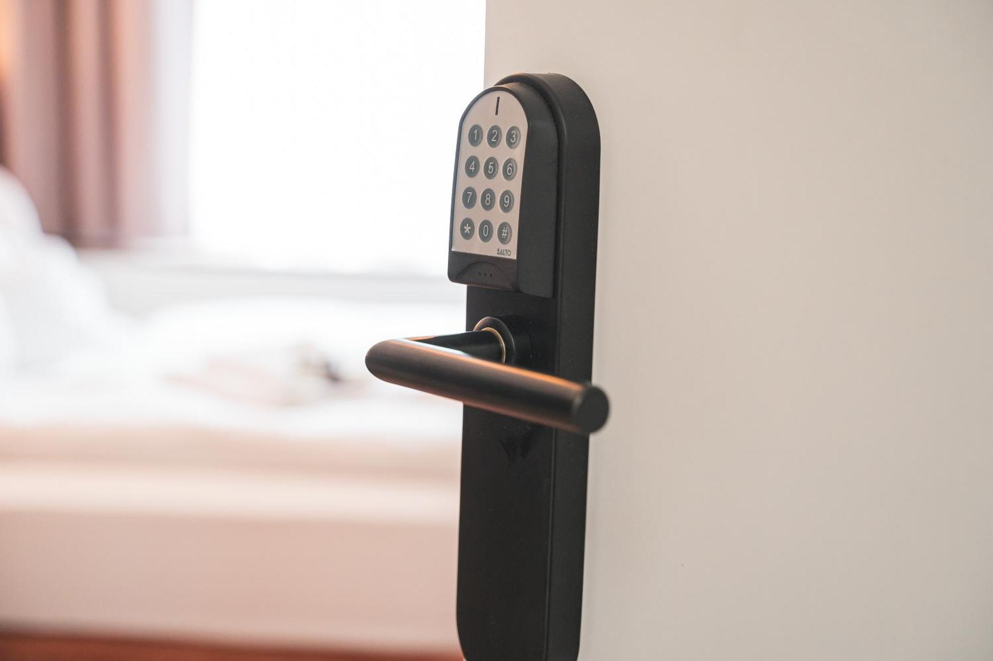 Jungle No5 Boutique Hotel - Stuttgart City-Center מראה חיצוני תמונה
